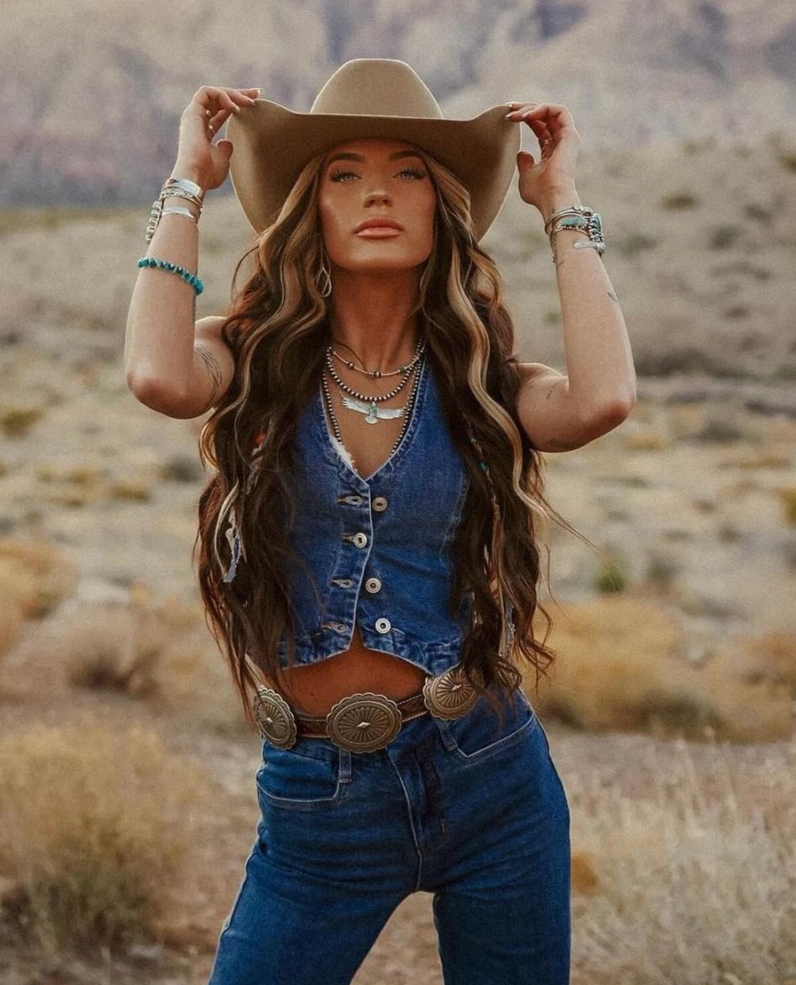 Yellowstone Western 4X Felt Cowboy Hat