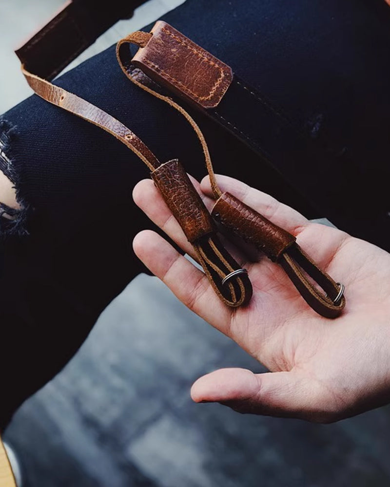 Camera Strap Hand-stitched from Thick Cowhide Leather｜FUJIFILM Sony Leica